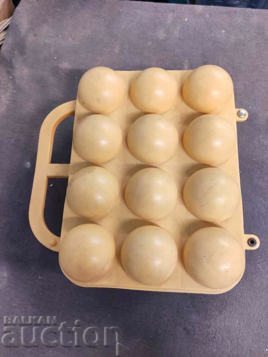 plastic egg box Lyulin with price 20.00 BGN | € 10.23 plastic egg box Lyulin with price 20.00 BGN | € 10.23