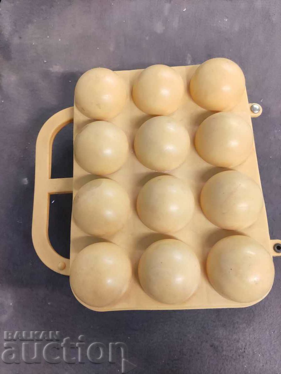 Auction plastic egg box Lyulin Auction plastic egg box Lyulin