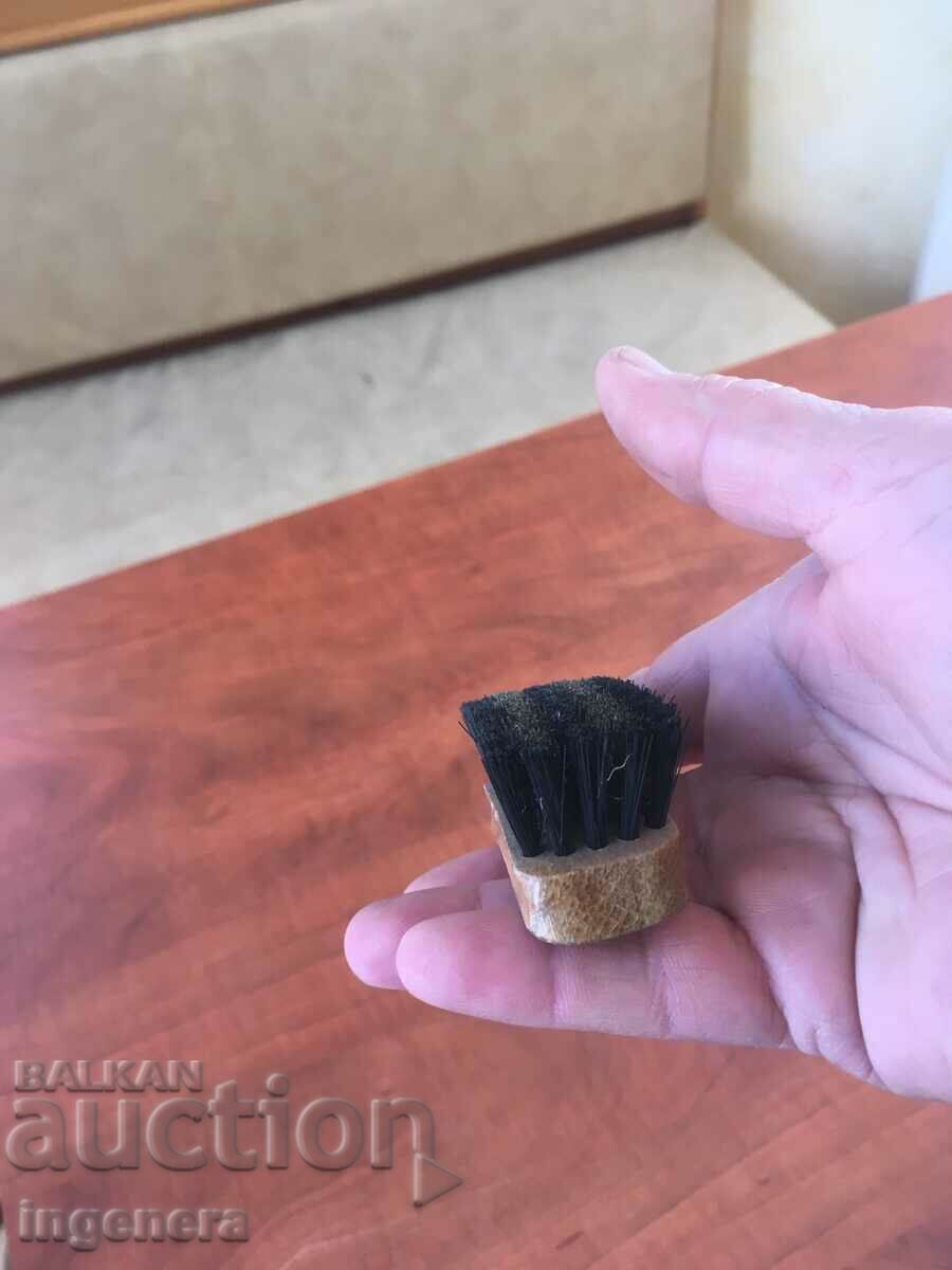 BRUSH MINI FOR CLOTHES WOOD EST. HAIR FROM SOCA with price 3.50 BGN | € 1.79