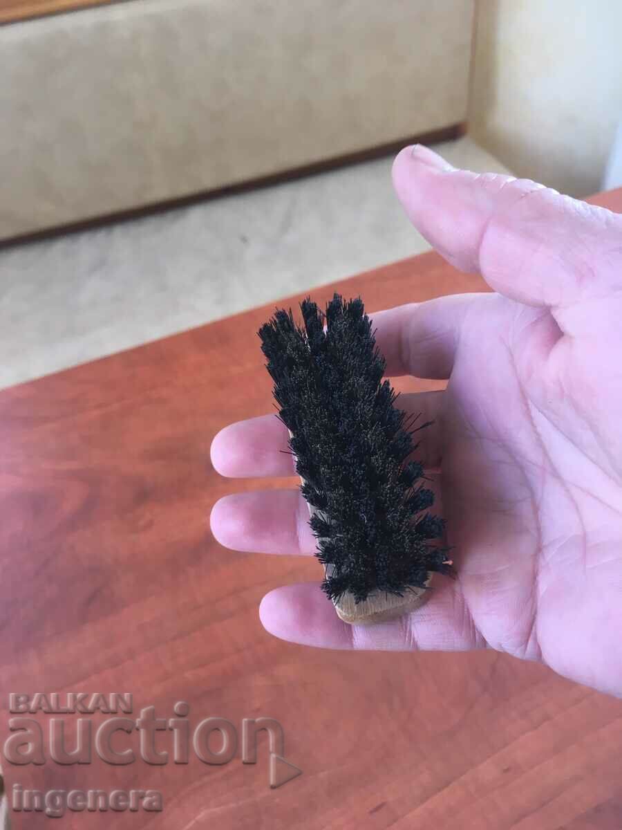 BRUSH MINI FOR CLOTHES WOOD EST. HAIR FROM SOCA - 5