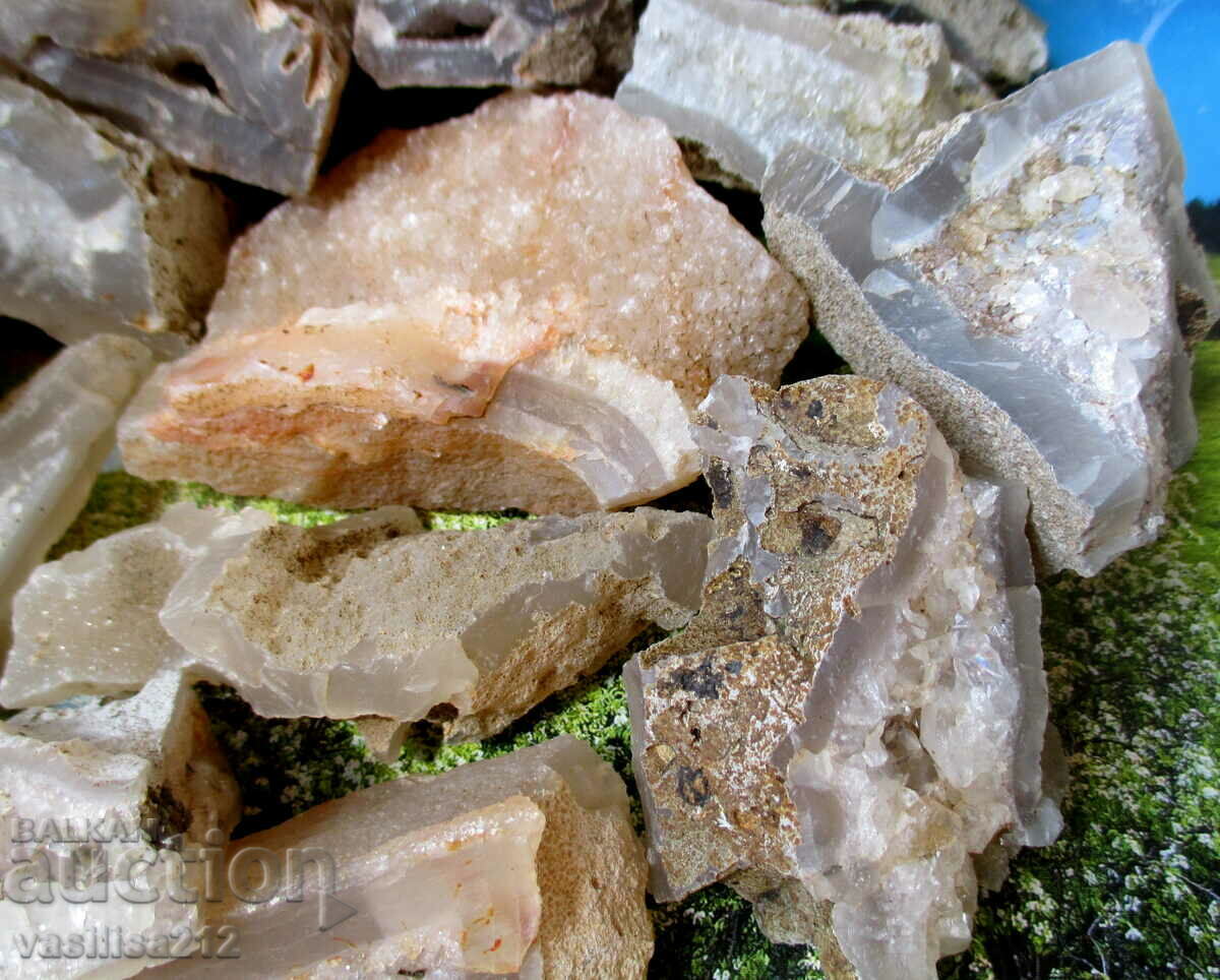 Delivery of Chalcedony with quartz, 20 pcs