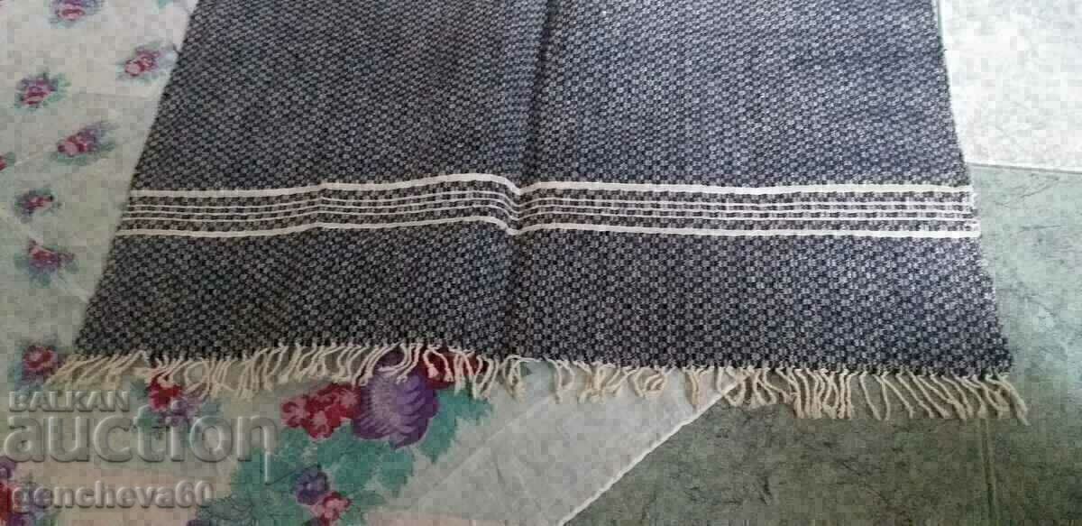 Auction Authentic woven apron and headscarf 110cm Auction Authentic woven apron and headscarf 110cm