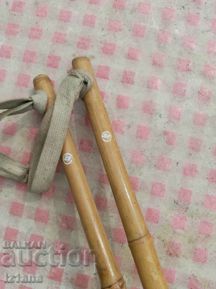 Delivery of Old bamboo cheeks Delivery of Old bamboo cheeks