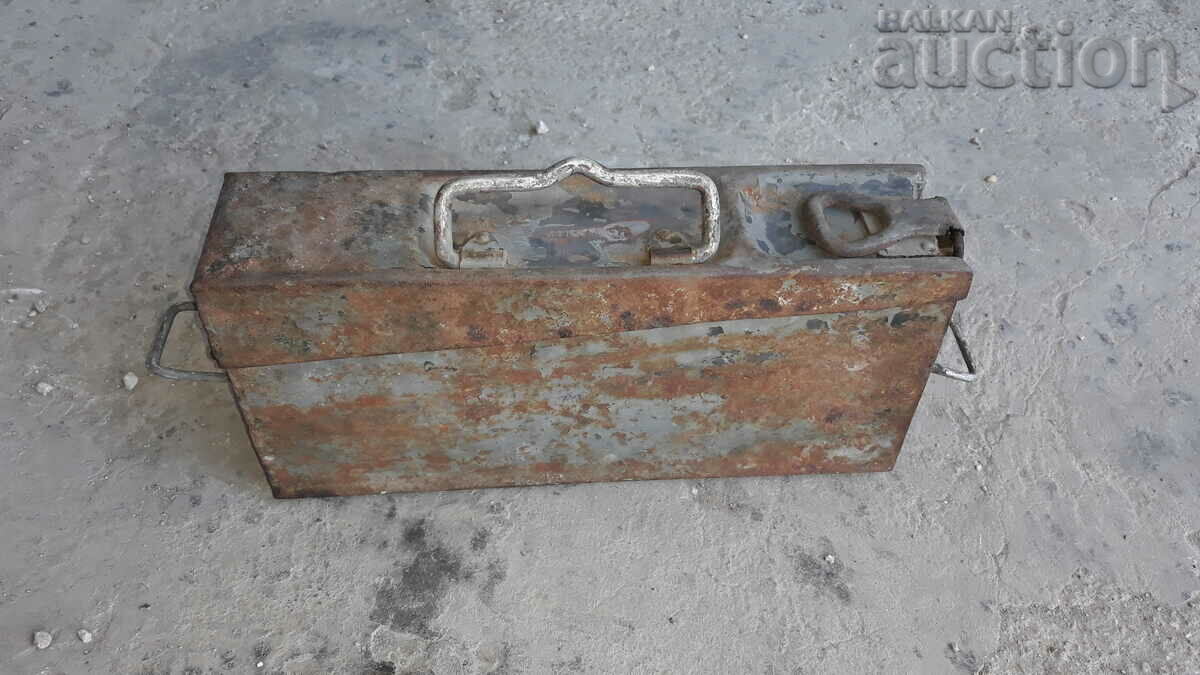 German army chest box tape 34 Wehrmacht WWII with price 65.00 BGN | € 33.23 German army chest box tape 34 Wehrmacht WWII with price 65.00 BGN | € 33.23