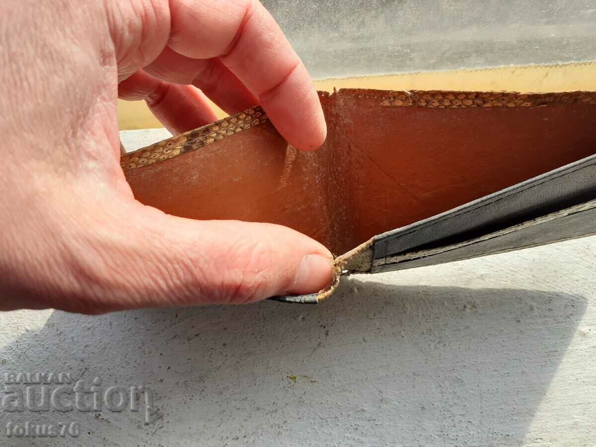 Auction Old snakeskin wallet Auction Old snakeskin wallet
