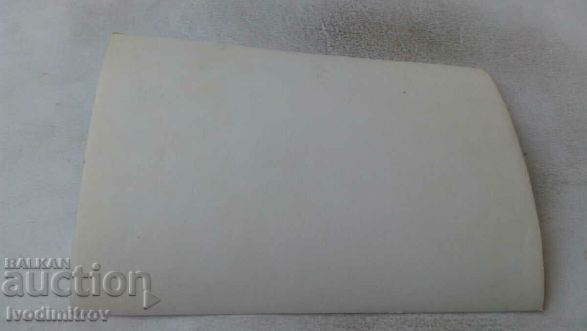 Photo Two men in the sea with price 1.45 BGN | € 0.74 Photo Two men in the sea with price 1.45 BGN | € 0.74