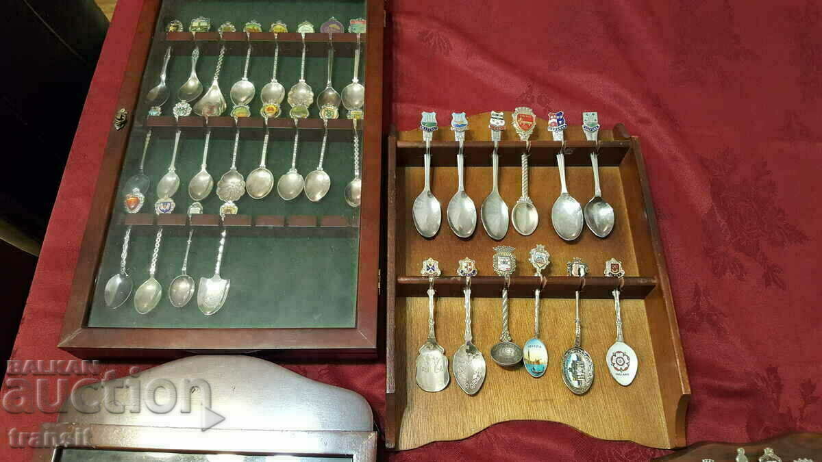 Collection spoons 92 pcs. From all over the world, silver-plated. with price 549.00 BGN | € 280.70 Collection spoons 92 pcs. From all over the world, silver-plated. with price 549.00 BGN | € 280.70