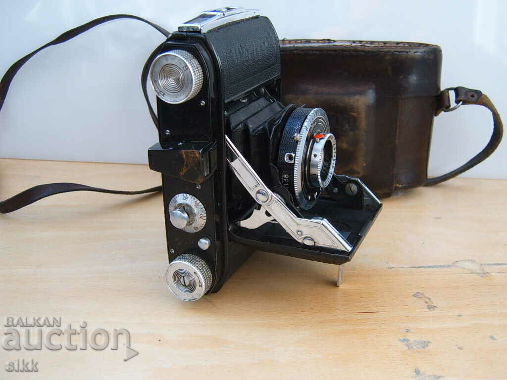 Delivery of Velty camera vintage Delivery of Velty camera vintage