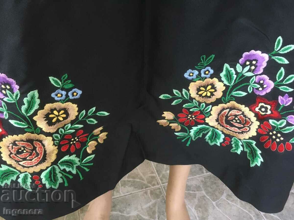 BALL GIRLS OFFICIAL EMBROIDERY SILK GEORGETTE - 6 BALL GIRLS OFFICIAL EMBROIDERY SILK GEORGETTE - 6