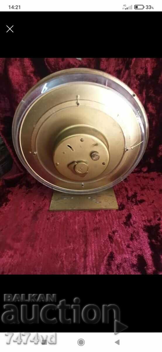 Rare tabletop Junghans, prophylactic by a watchmaker working, with price 100.00 BGN | € 51.13 Rare tabletop Junghans, prophylactic by a watchmaker working, with price 100.00 BGN | € 51.13