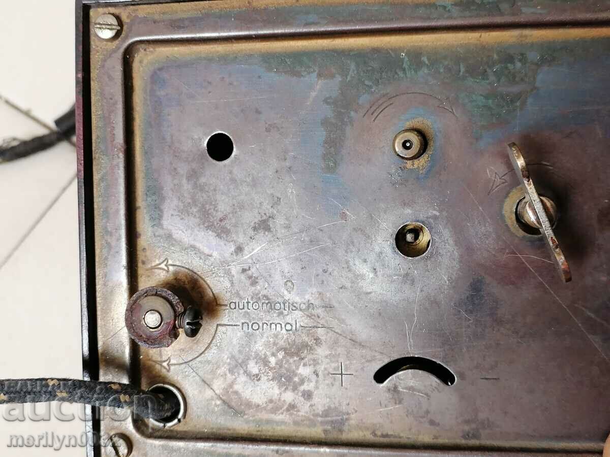 Bakelite box table clock - 6 Bakelite box table clock - 6