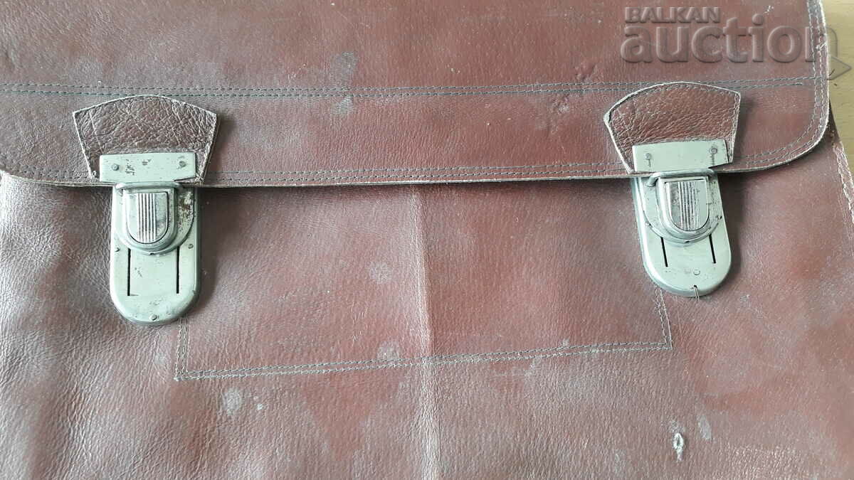 geantă vintage retro vintage din piele cu preț 41.00 BGN | € 20.96