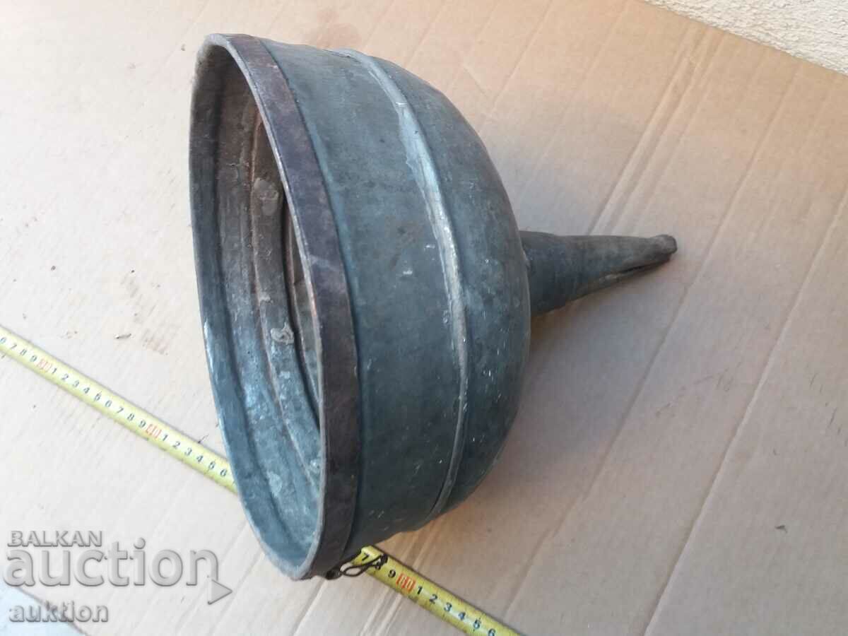 Delivery of BRACKET MASSIVE REVIVAL FUNNY FOR WINE, SHERA Delivery of BRACKET MASSIVE REVIVAL FUNNY FOR WINE, SHERA