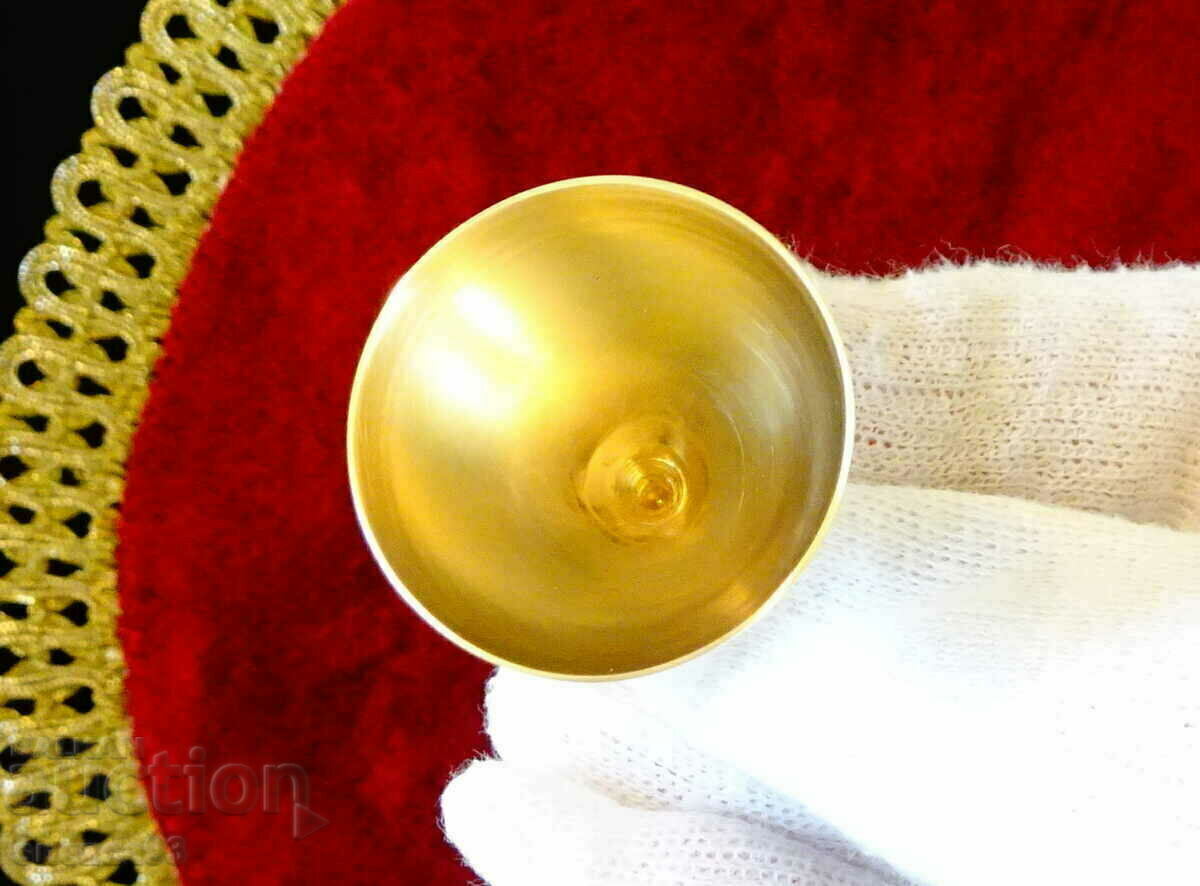 Δημοπρασία Χάλκινα ποτήρια για κονιάκ, σμάλτο κυττάρων.