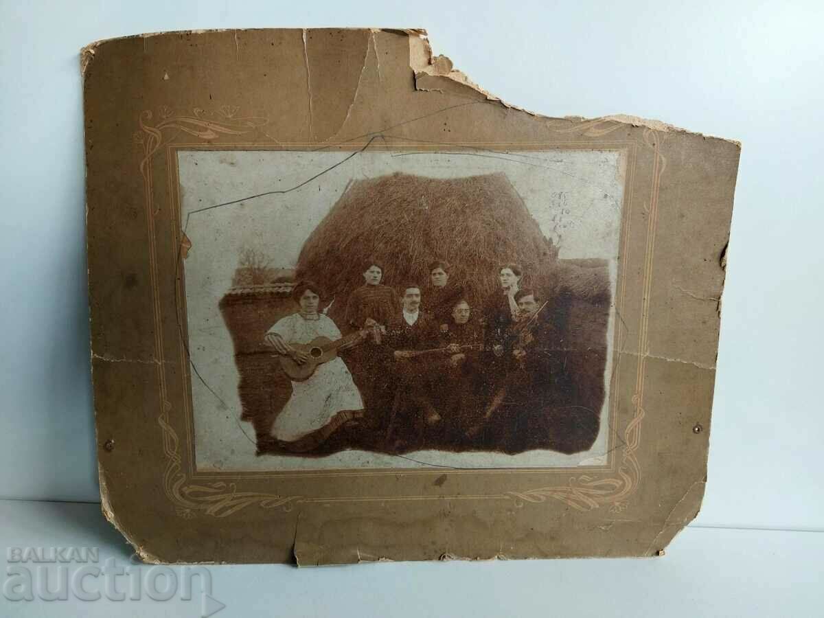 Auction BEGINNING OF THE 20TH CENTURY GUITAR VIOLIN PHOTO PHOTO CARDBOARD Auction BEGINNING OF THE 20TH CENTURY GUITAR VIOLIN PHOTO PHOTO CARDBOARD