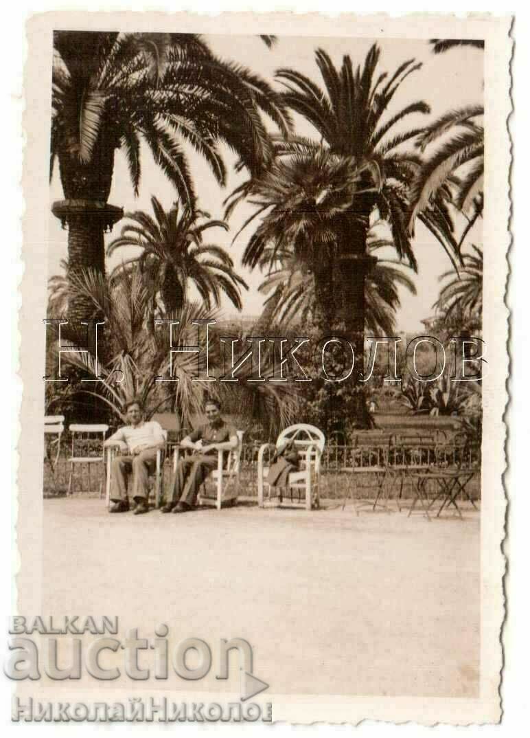 1937 LITTLE OLD PHOTO OF BULGARIANS IN NICE FRANCE B373 1937 LITTLE OLD PHOTO OF BULGARIANS IN NICE FRANCE B373