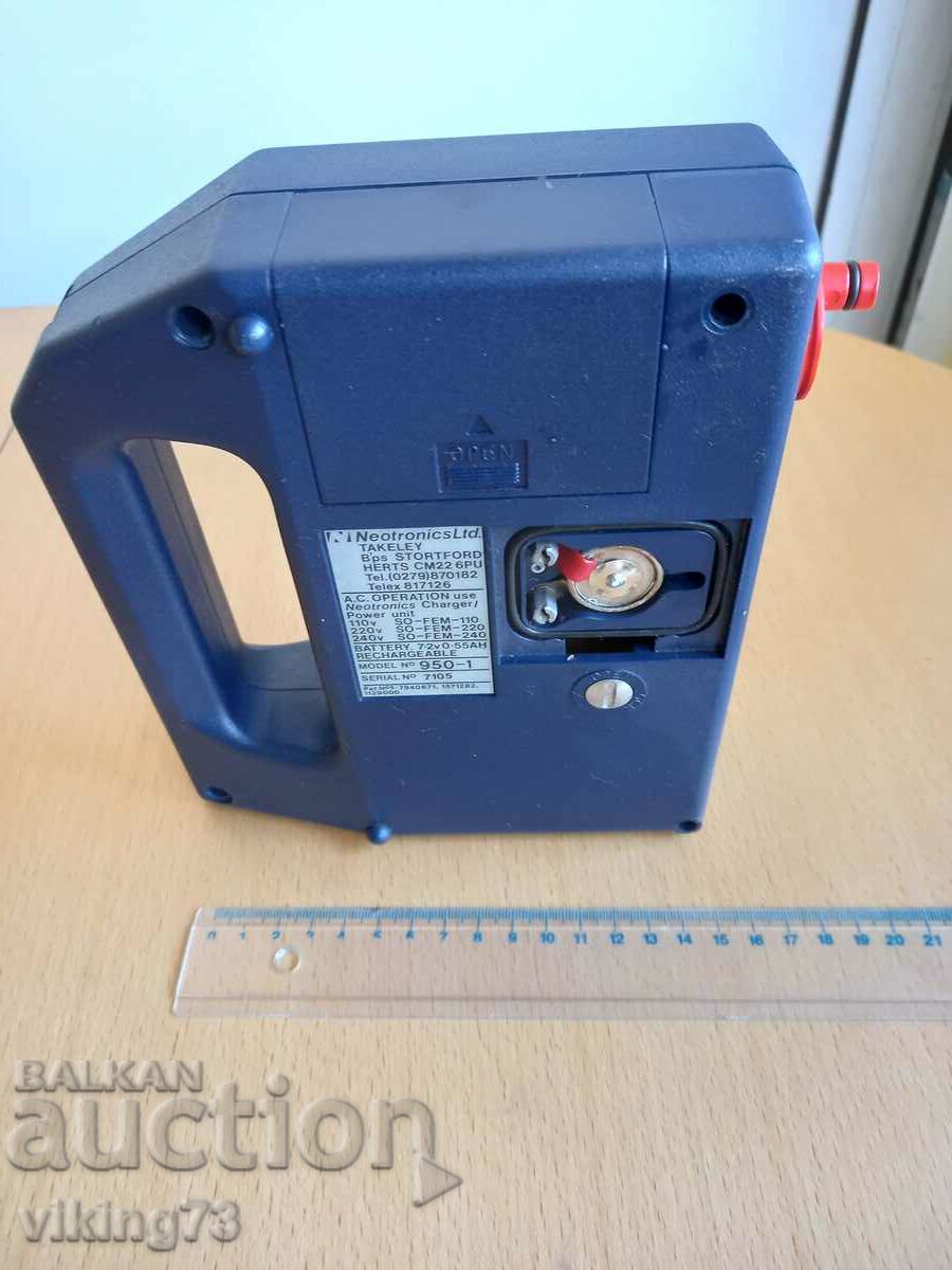 Auction F.E.M. Neotronics 950-1 Auction F.E.M. Neotronics 950-1