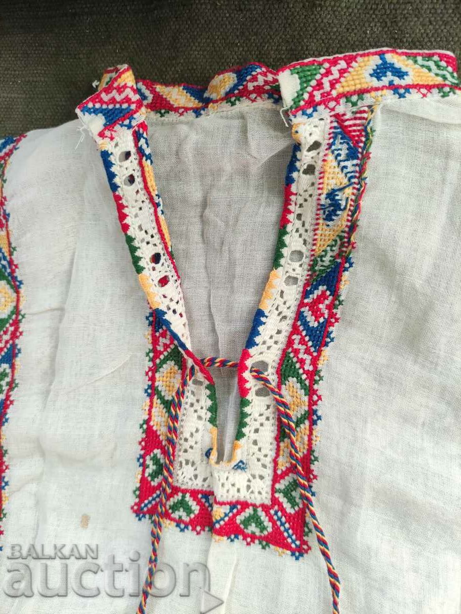 Auction Children's shirt, dress with embroidery Auction Children's shirt, dress with embroidery