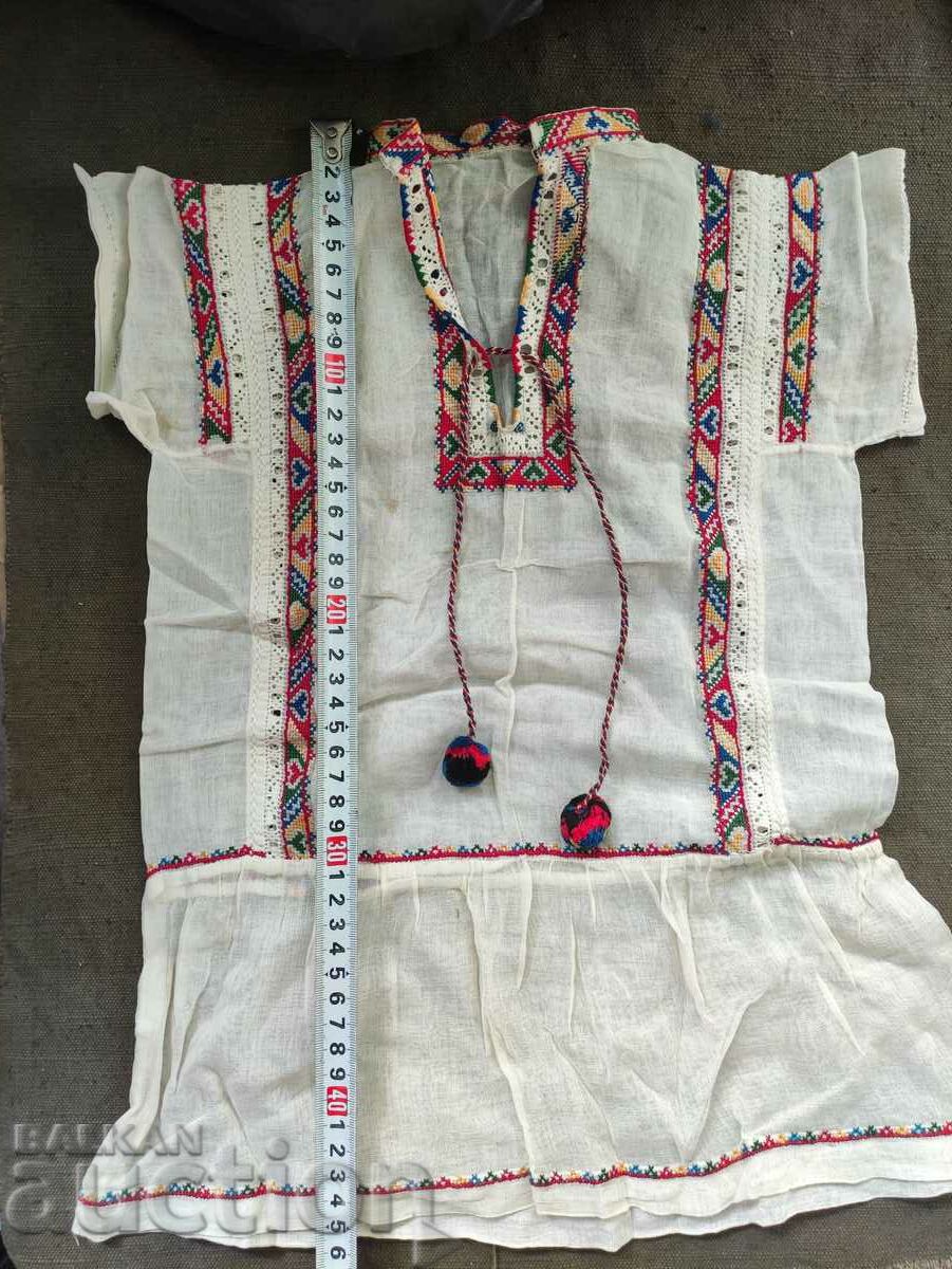 Delivery of Children's shirt, dress with embroidery Delivery of Children's shirt, dress with embroidery