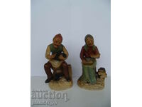 № * 6125 două figurine vechi din porțelan