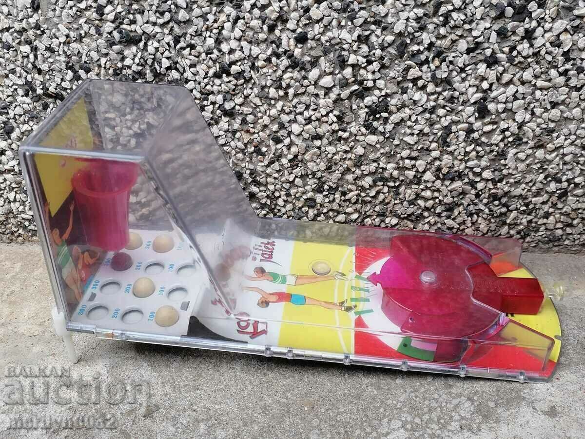 Delivery of Children's game from the 70s of the twentieth century basketball pinball Delivery of Children's game from the 70s of the twentieth century basketball pinball