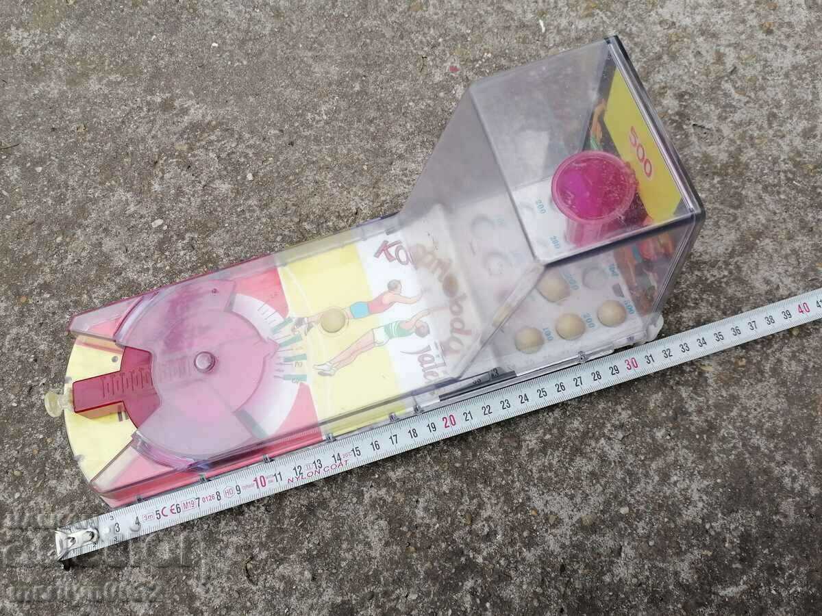 Children's game from the 70s of the twentieth century basketball pinball - 6 Children's game from the 70s of the twentieth century basketball pinball - 6