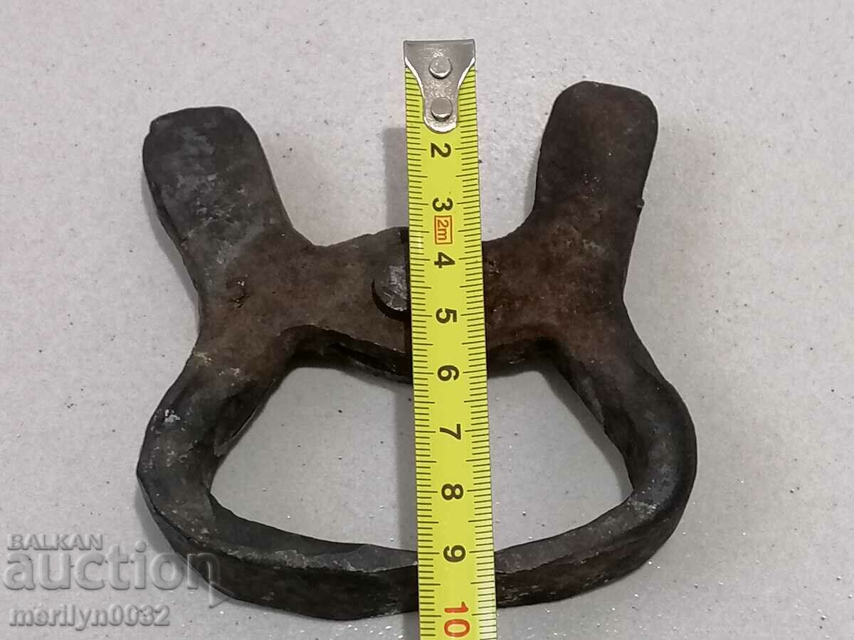 Auction  Jaws of blacksmith pliers kerpedent kerpedeni