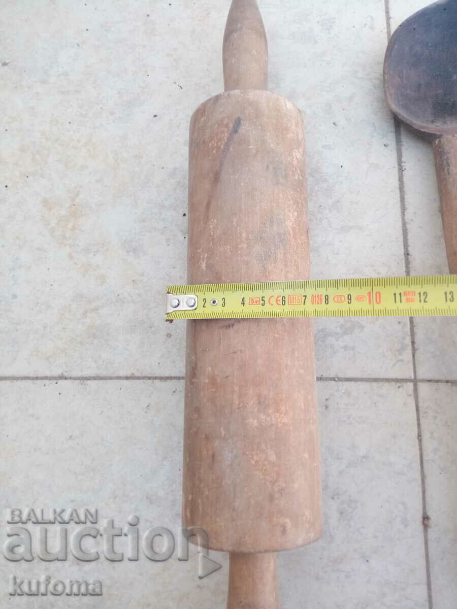 Auction Old rolling pin and spoon Auction Old rolling pin and spoon