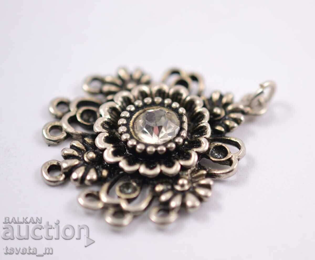 Auction Medallion, pendant Auction Medallion, pendant