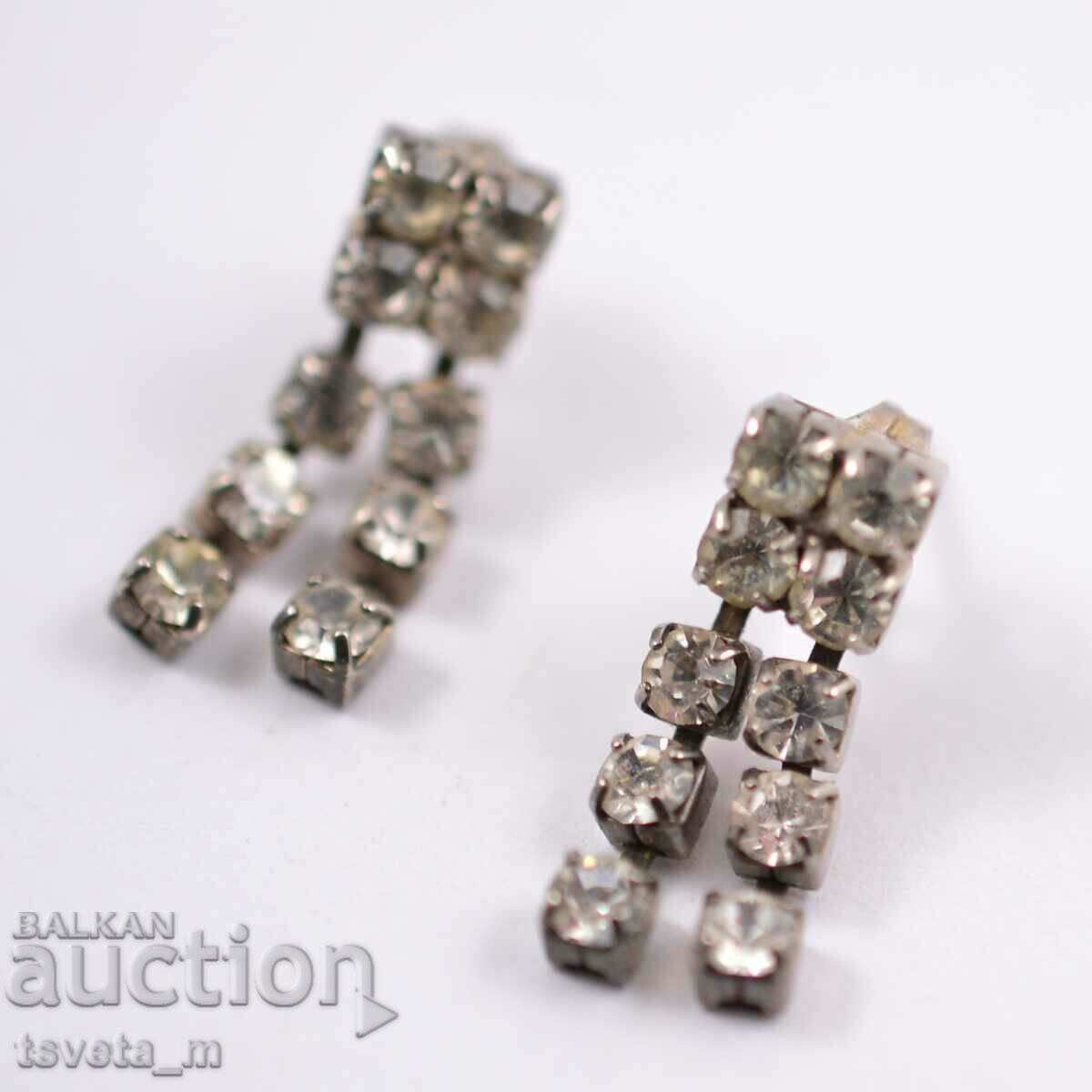 Earrings, jewelry with price 3.00 BGN | € 1.53 Earrings, jewelry with price 3.00 BGN | € 1.53