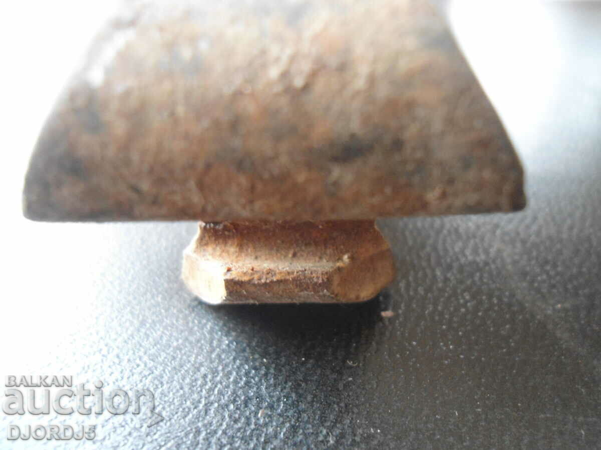 Delivery of Old specialized pliers, interior Delivery of Old specialized pliers, interior