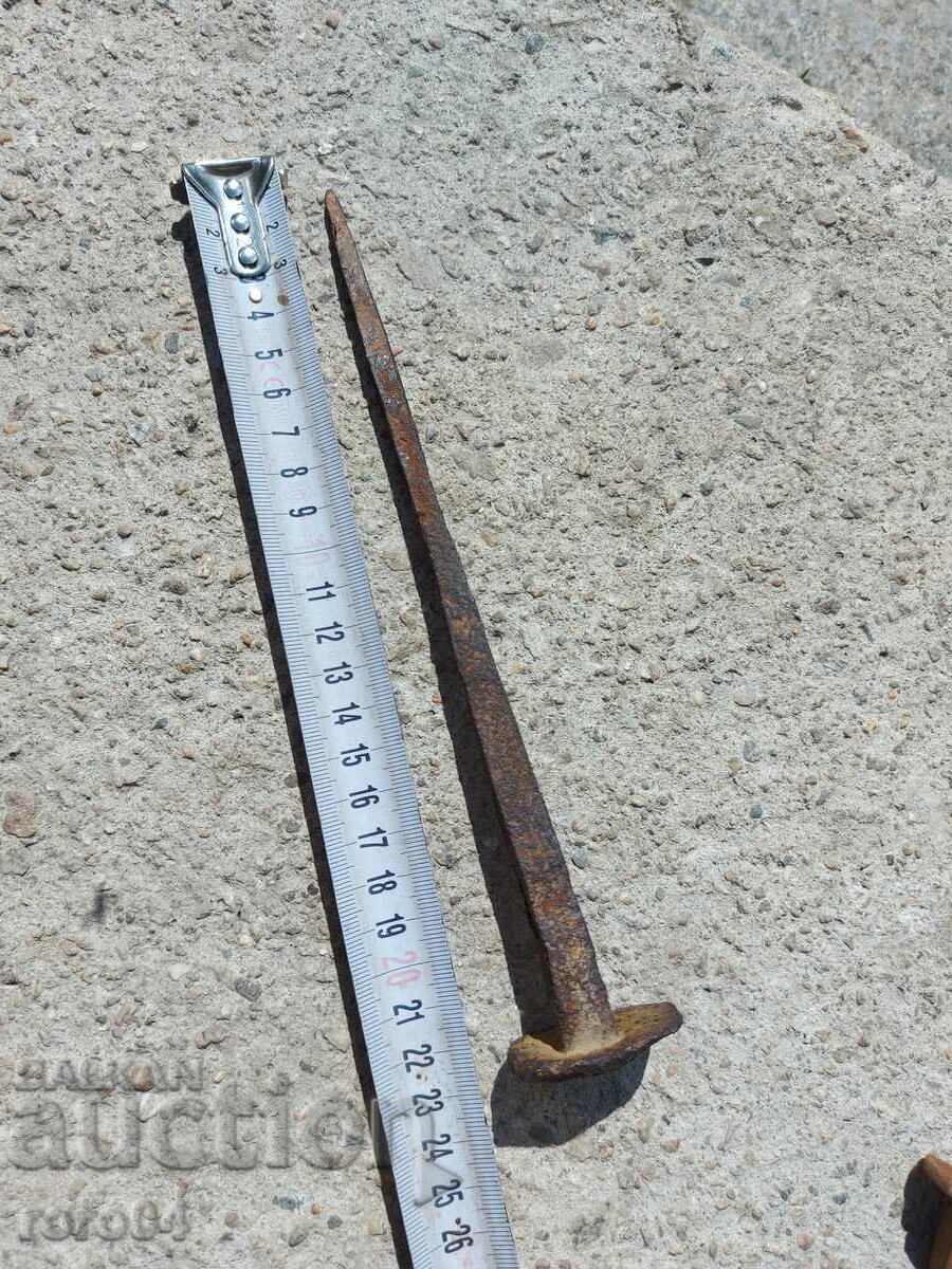 Licitație ENORM mână vechi forjat UNGHII / cuie