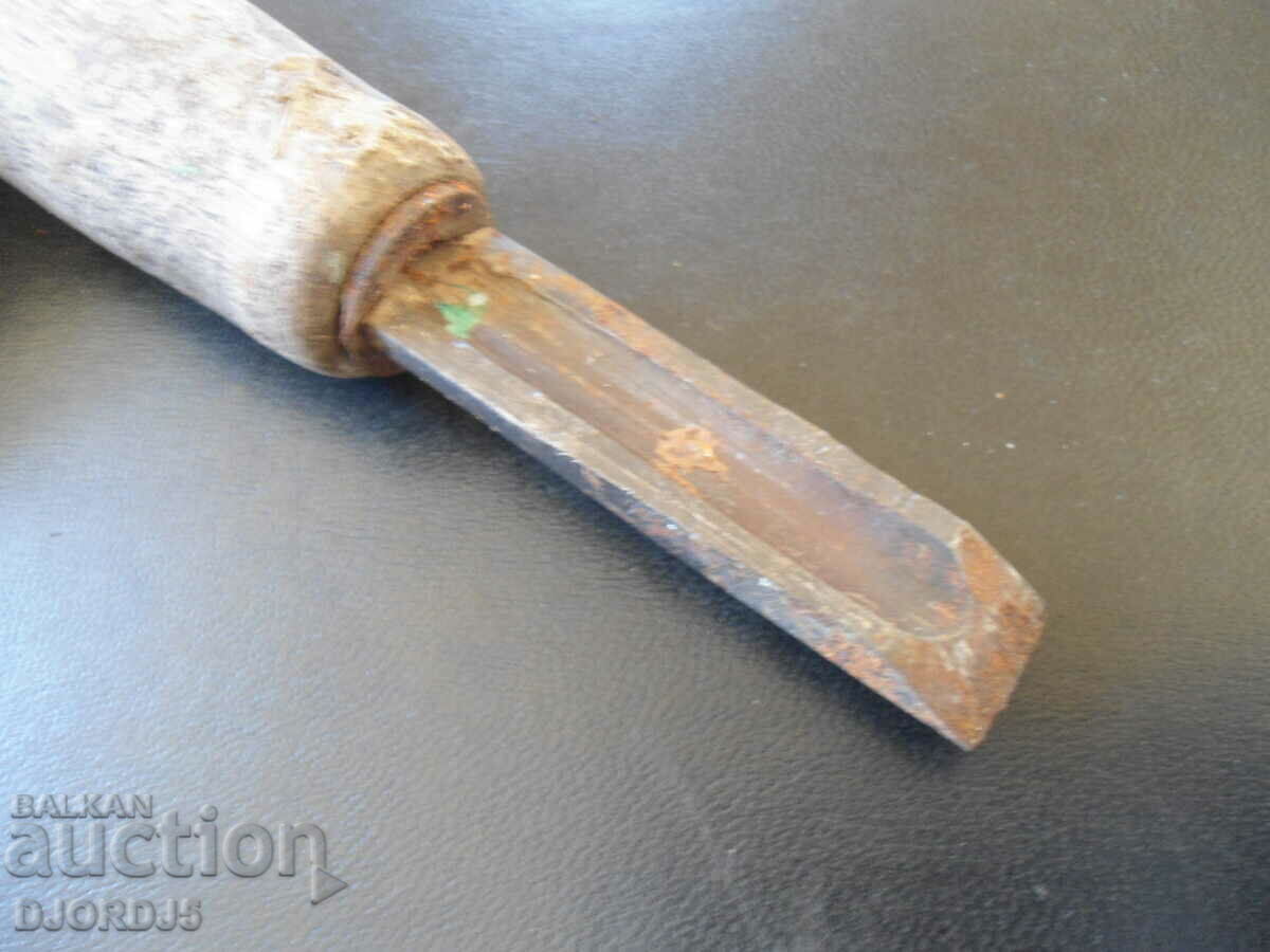 Old chisel with price 4.00 BGN | € 2.05