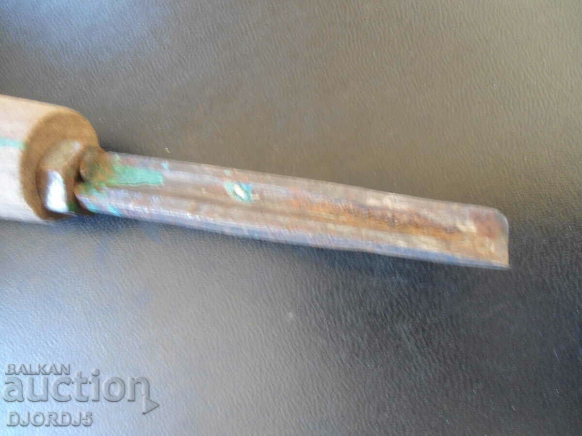 Old chisel with price 4.00 BGN | € 2.05