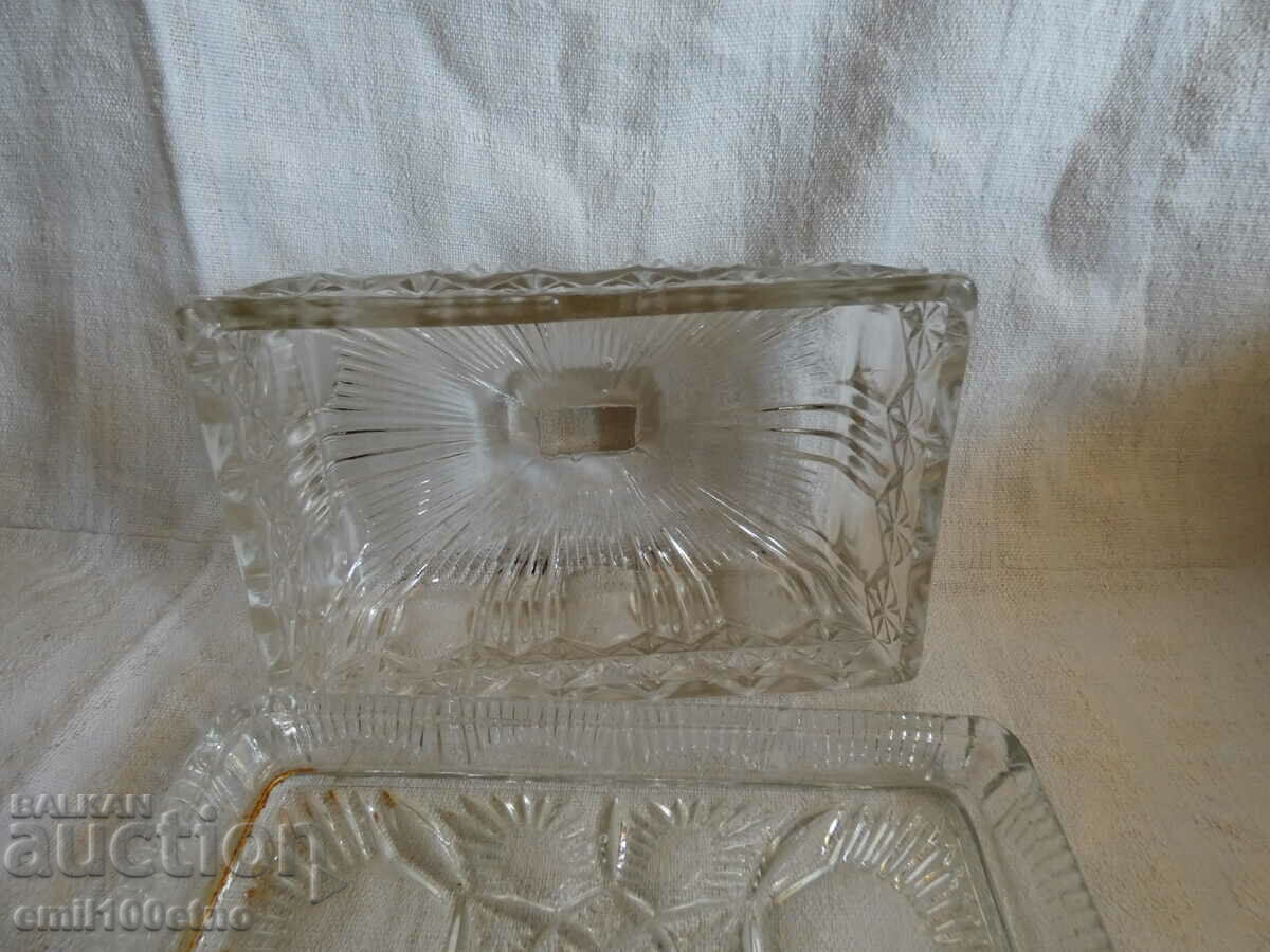 Auction  Butter or cheese box