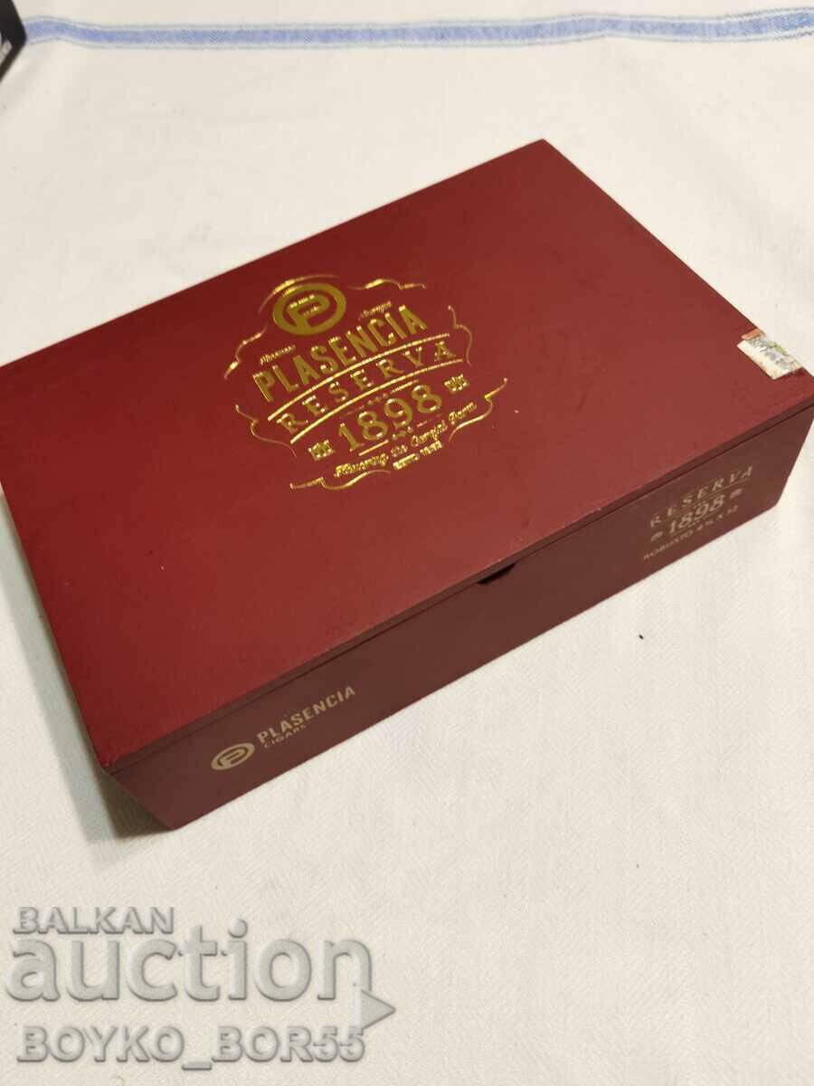 Συλλογή Box of branded Nicaraguan Cigars