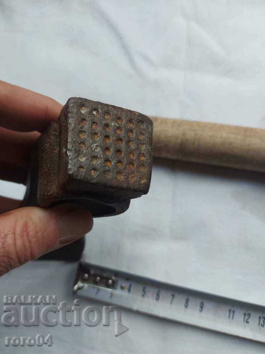 OLD TESLA WITH A NEW HANDLE - 5 OLD TESLA WITH A NEW HANDLE - 5