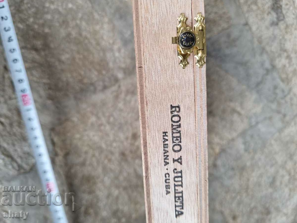 Cigar box. Homidor - 5 Cigar box. Homidor - 5