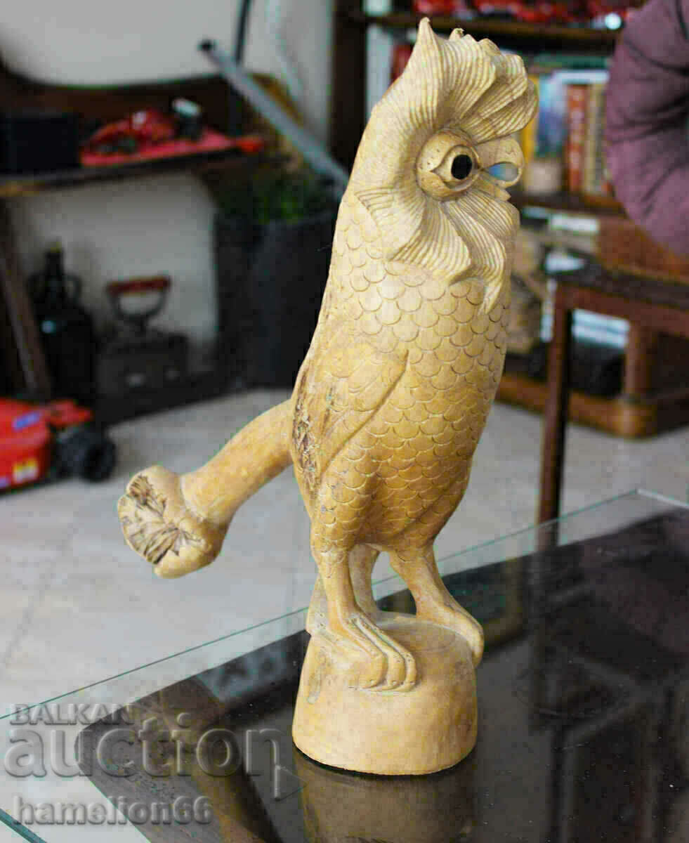 Delivery of old woodcarving, sculpture, owl Delivery of old woodcarving, sculpture, owl
