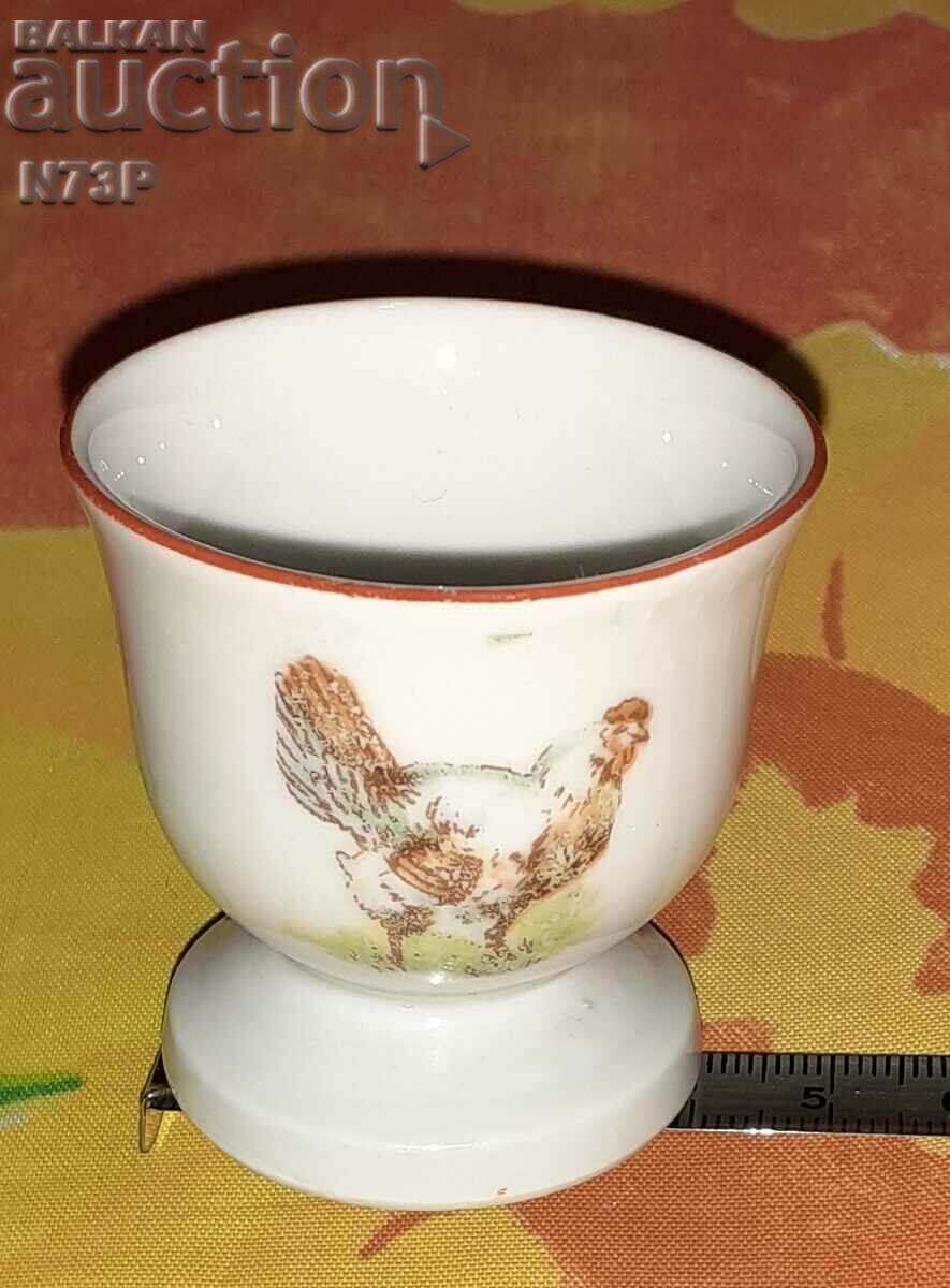 OLD EGG CUP. - 6 OLD EGG CUP. - 6