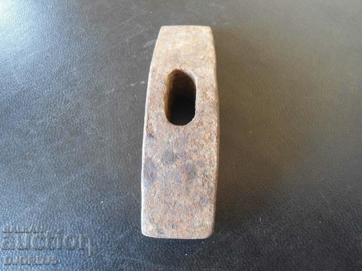 An old hammer with price 3.00 BGN | € 1.53 An old hammer with price 3.00 BGN | € 1.53