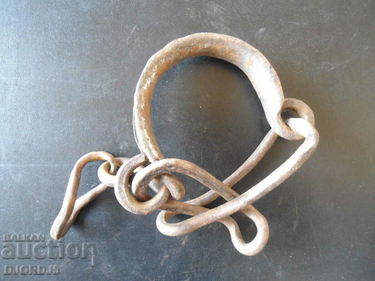 Old side, shackles with price 5.00 BGN | € 2.56 Old side, shackles with price 5.00 BGN | € 2.56