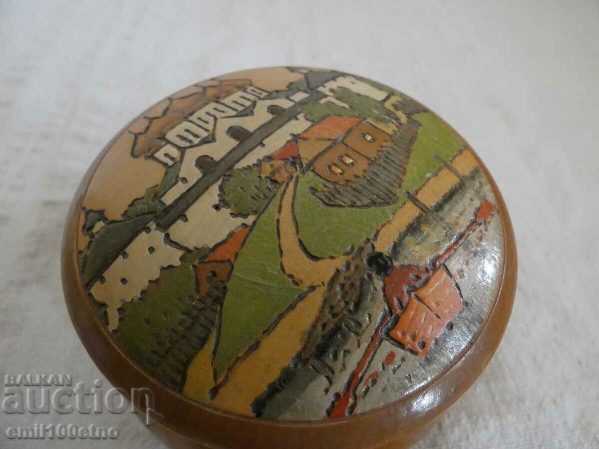 Jewelry box pyrographed wood with USSR coloring - 6 Jewelry box pyrographed wood with USSR coloring - 6