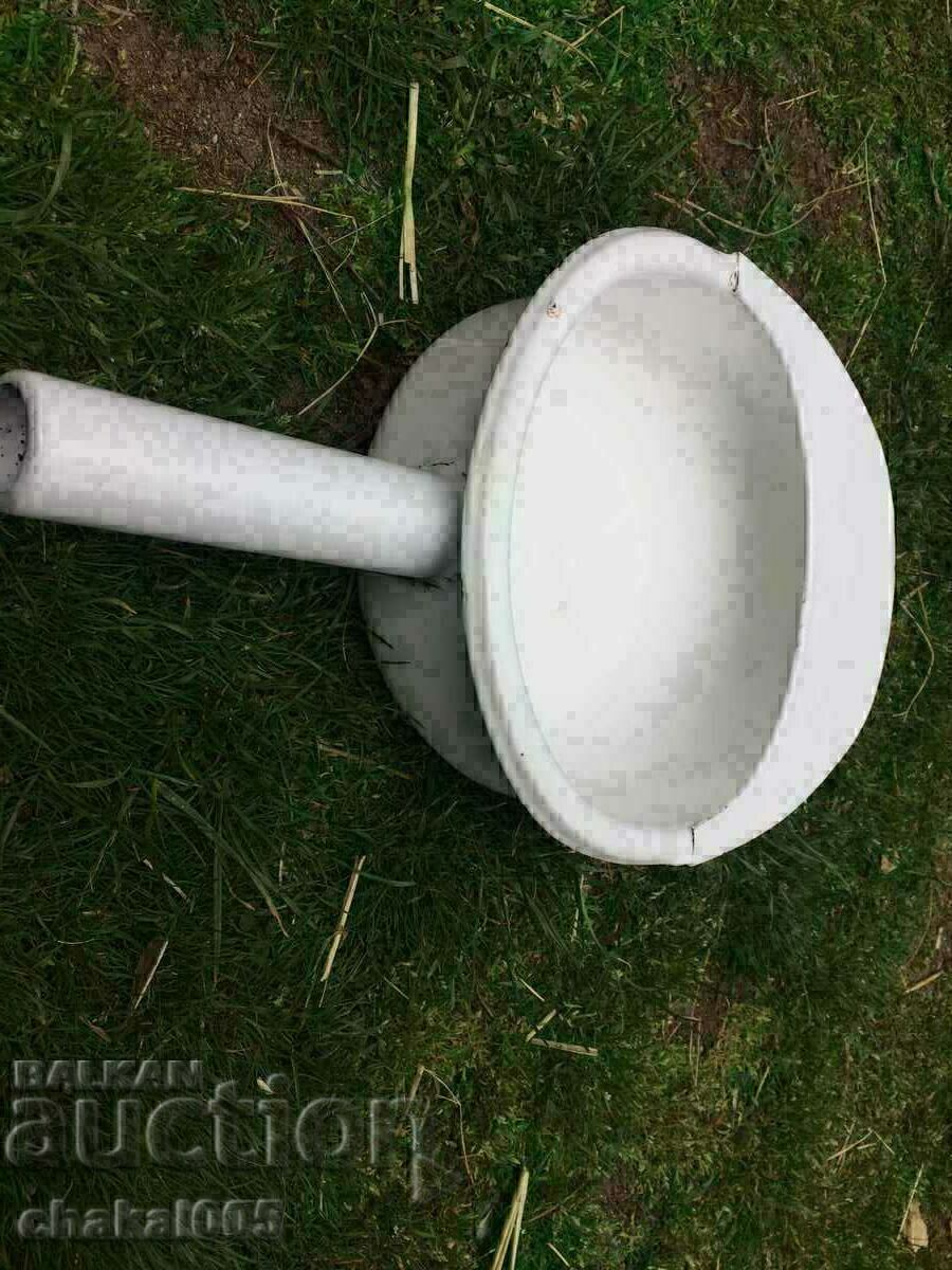 Auction Enameled base Auction Enameled base