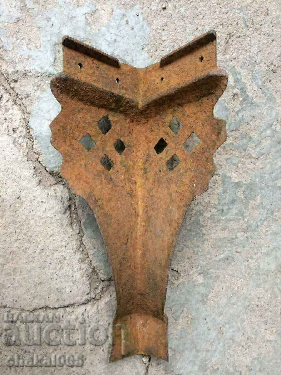 Delivery of Old cast iron stove leg Delivery of Old cast iron stove leg