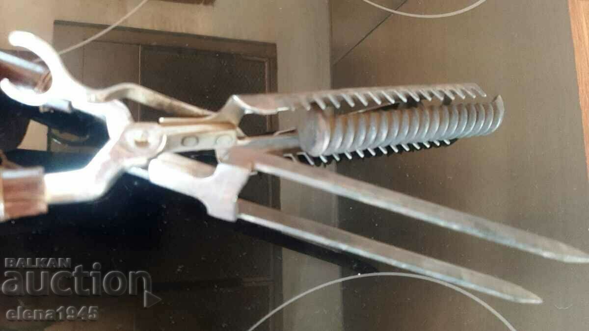 Δημοπρασία Αντίκα πρέσα μαλλιών