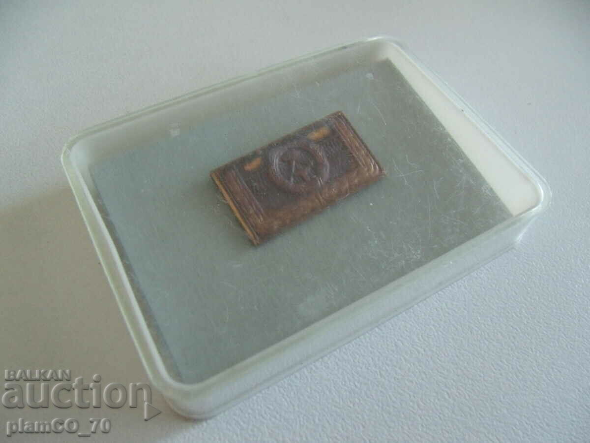 № * 6152 old German badge - coat of arms - social period / GDR / - 5 № * 6152 old German badge - coat of arms - social period / GDR / - 5