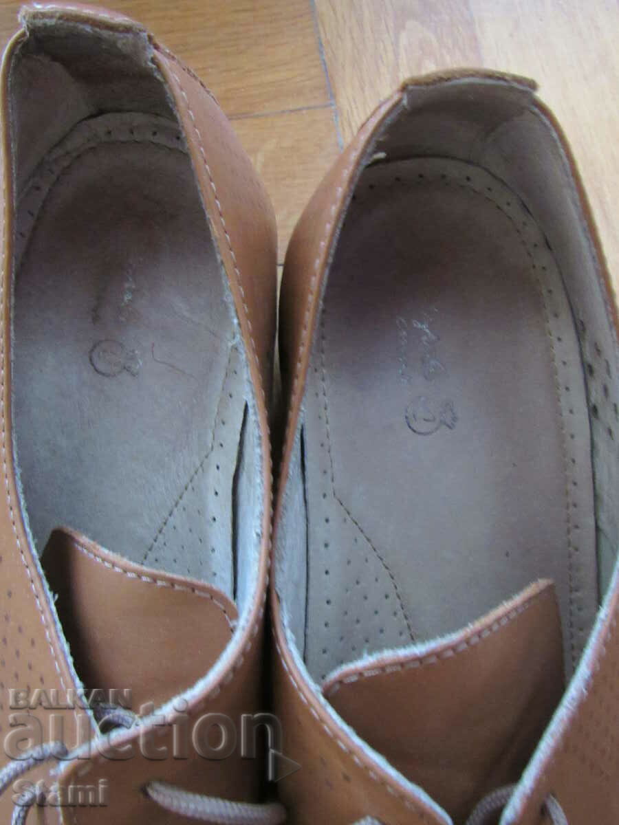 Ladies leather shoes number 40, new - 6 Ladies leather shoes number 40, new - 6