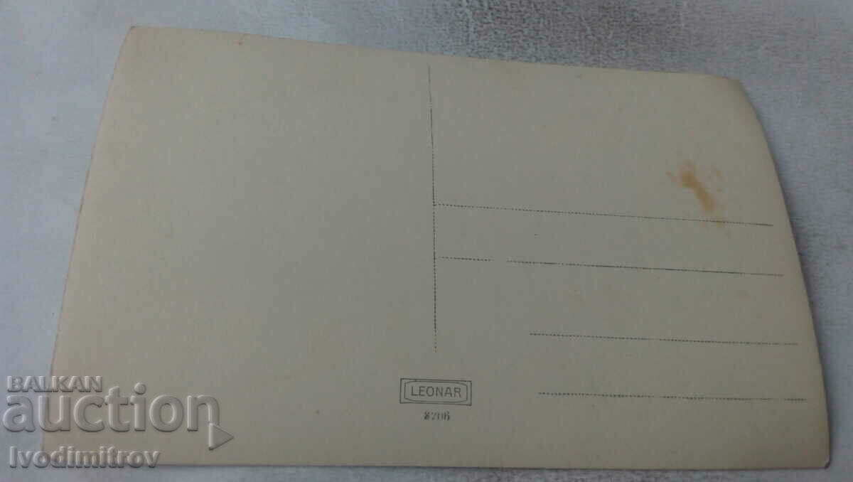 Φωτογραφία Γυναίκες πλέκουν και ράβουν με τιμή 2.35 BGN | € 1.20 Φωτογραφία Γυναίκες πλέκουν και ράβουν με τιμή 2.35 BGN | € 1.20