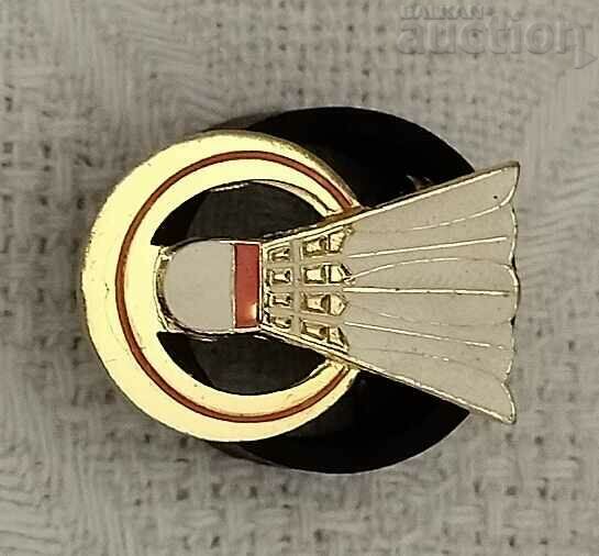 Auction  BADMINTON BADGE